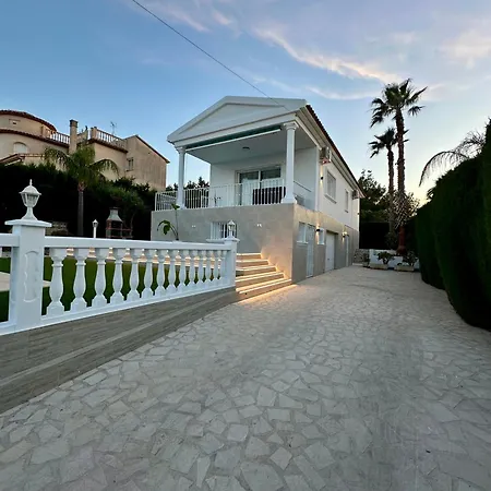 Exclusive With Private Pool In Calpe *
