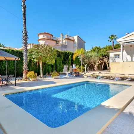 Exclusive With Private Pool In Calpe *